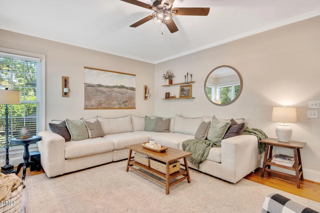 Photo of 1004 Town Side Drive