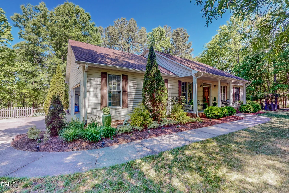 Photo of 734 Crystal Forest Drive