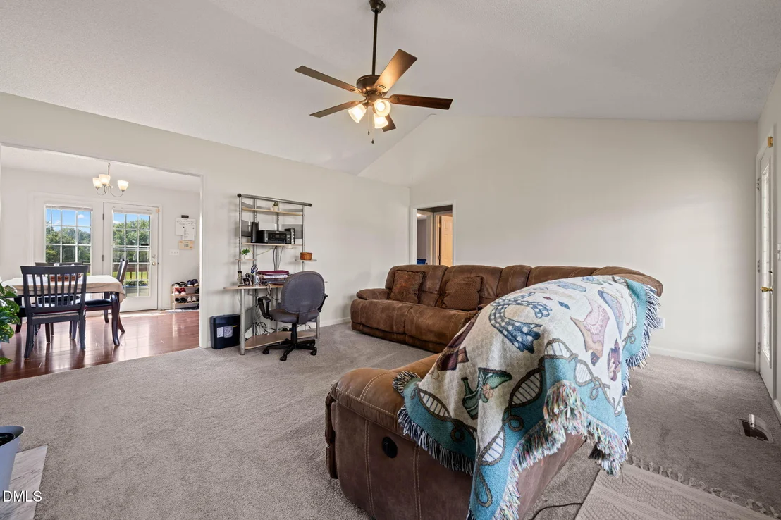 Photo of 105 Marianna Place