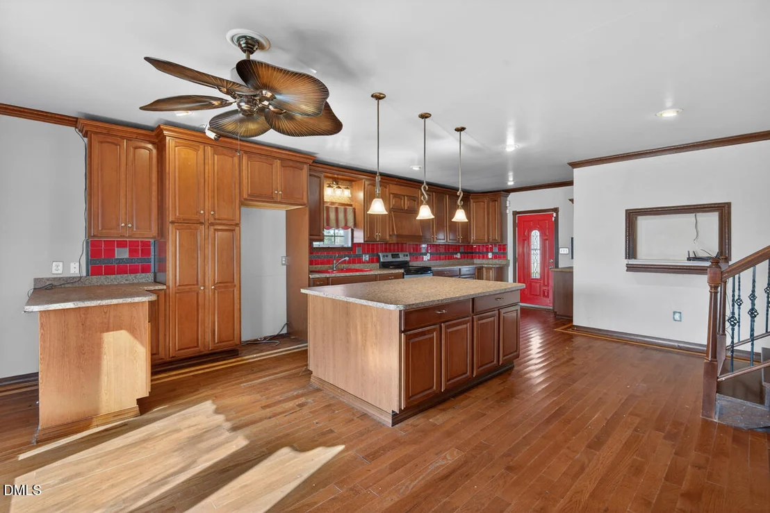 Photo of 1622 Lancaster Road