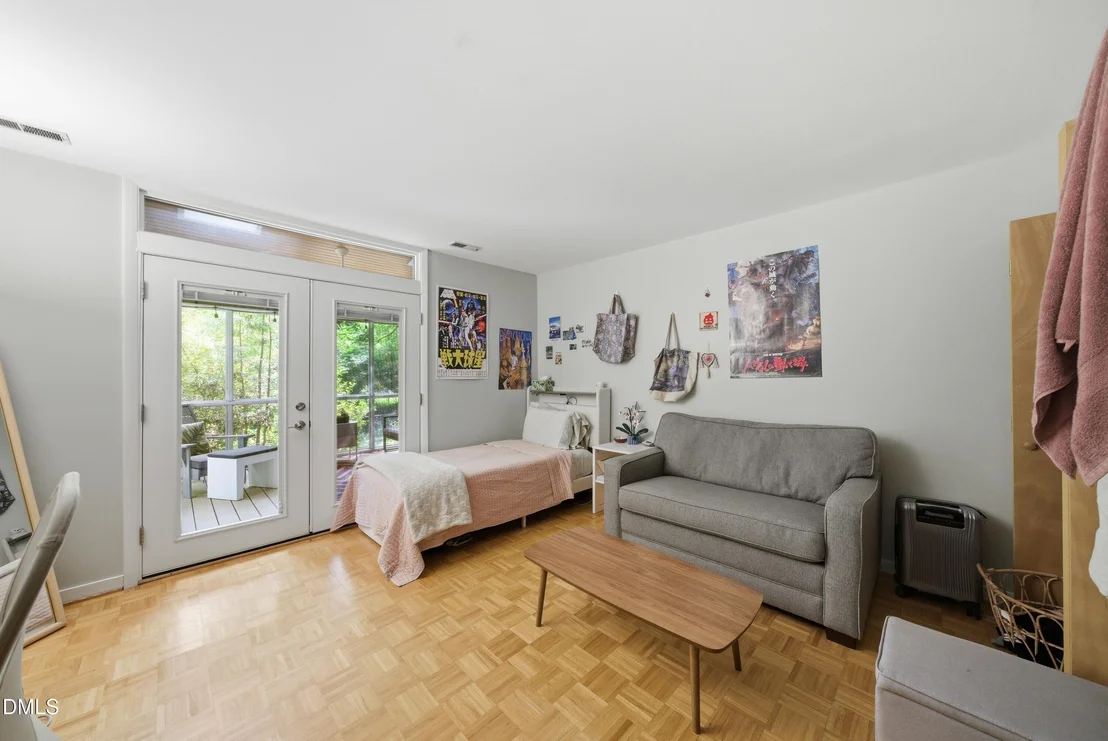 Photo of 16 Davie Circle