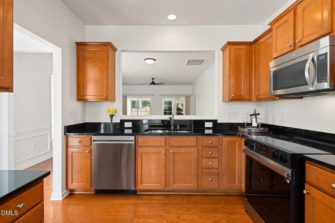 Photo of 725 Bradhurst Place