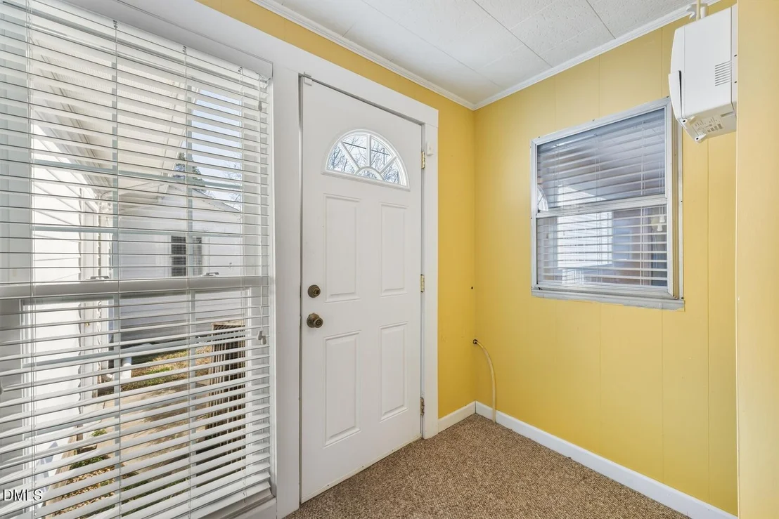 Photo of 1146 Rogers Road