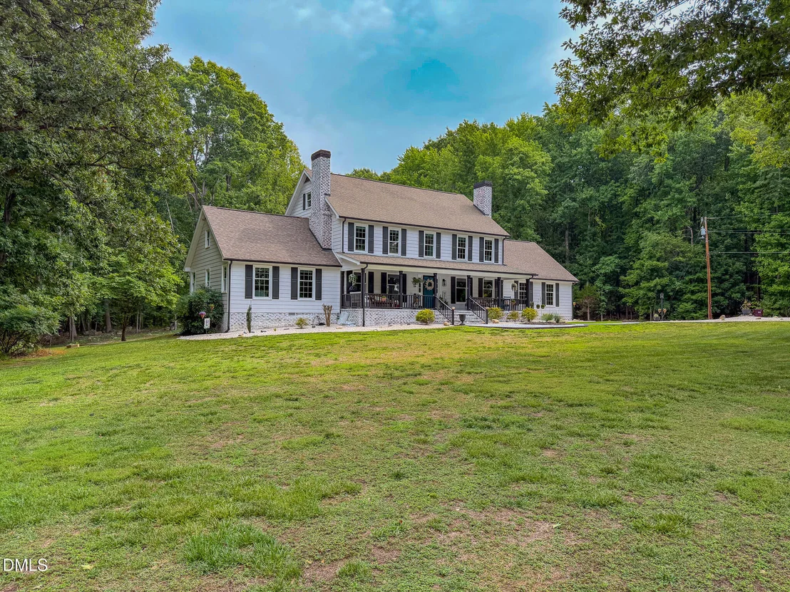 Photo of 947 Old Salem Road