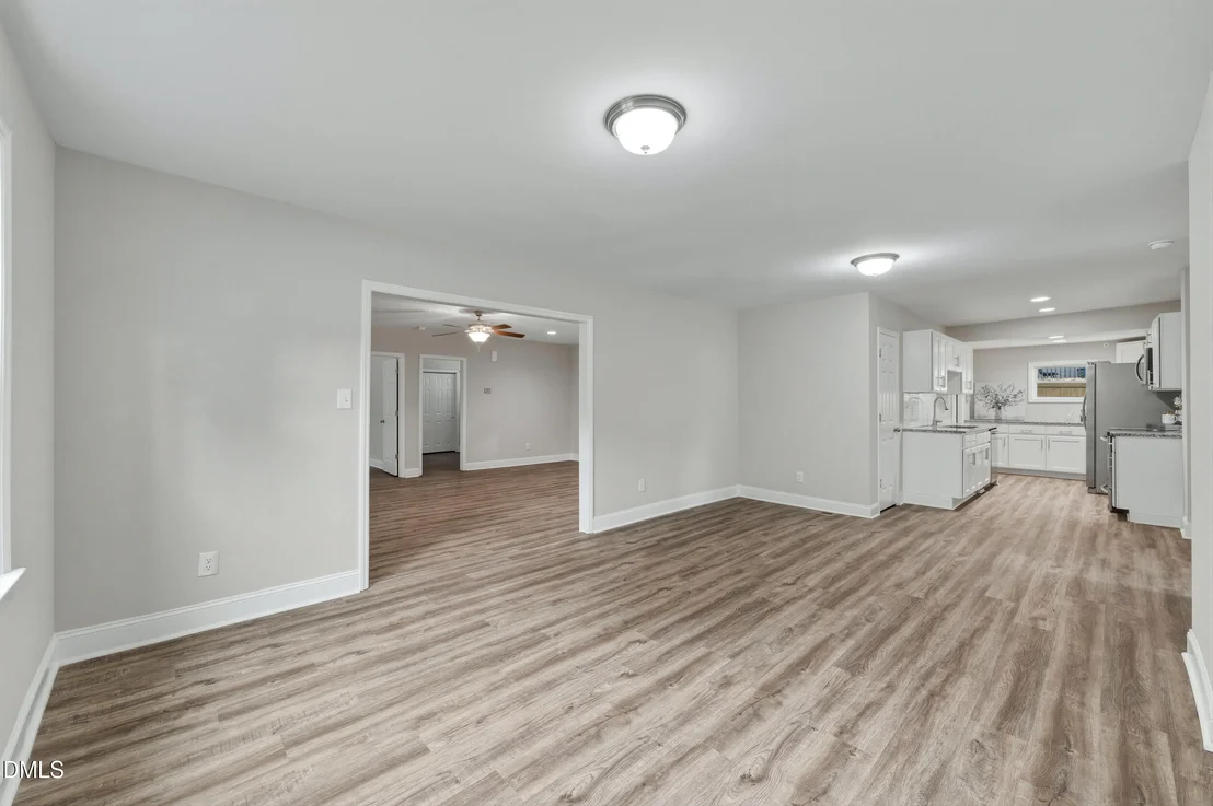 Photo of 503 E Juniper Avenue