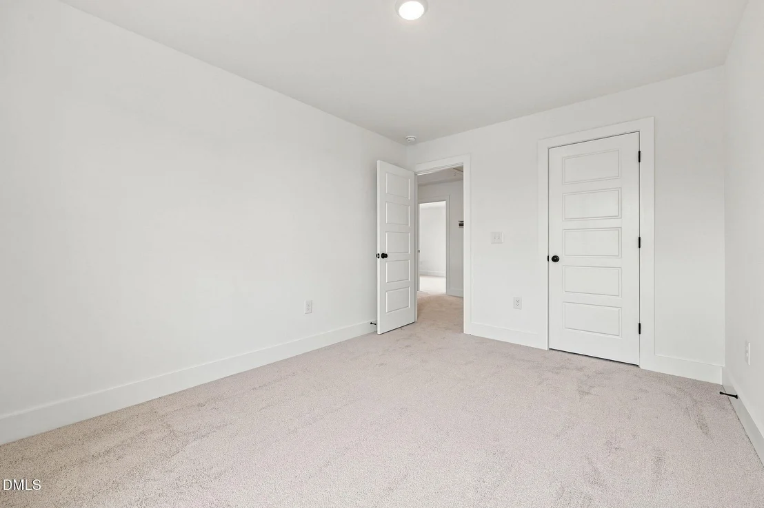 Photo of 143 Grinnell Loop