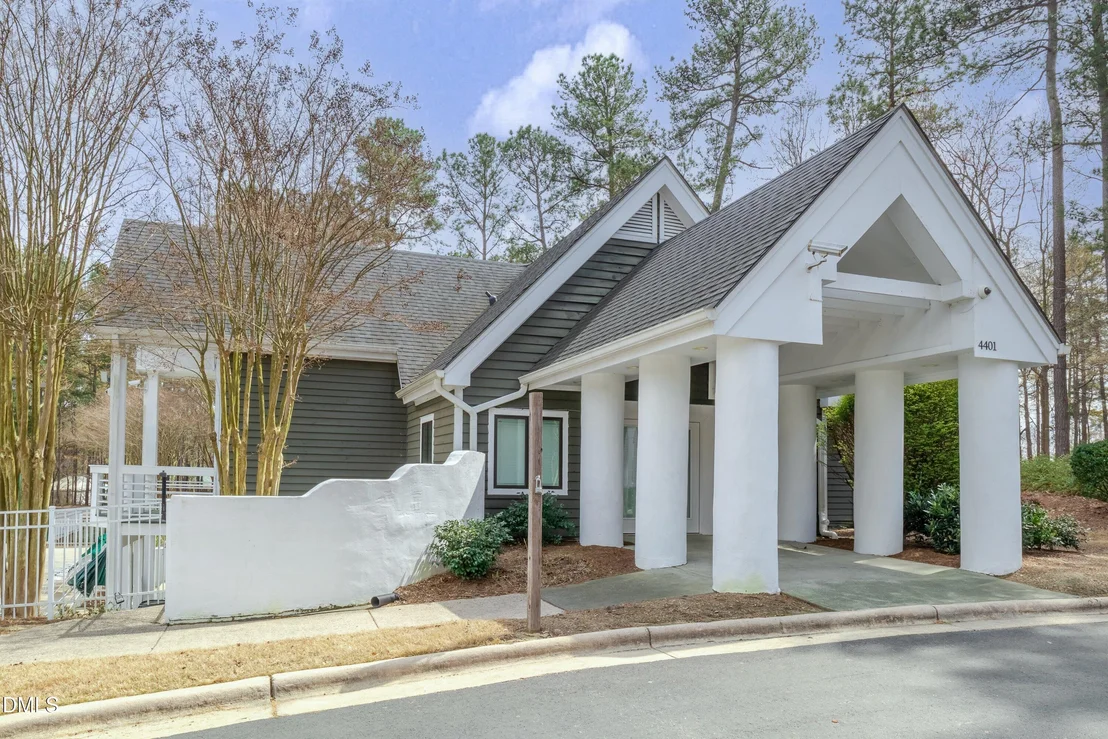 Photo of 2120 Castle Pines Drive