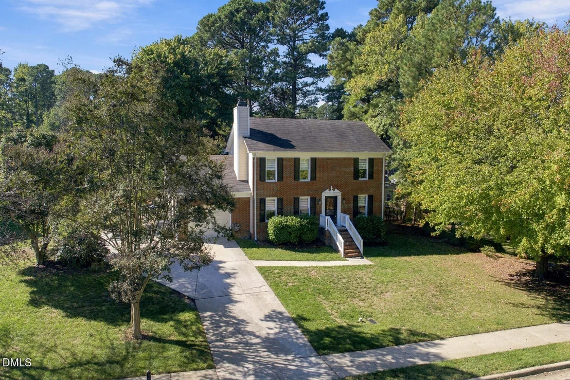 Photo of 105 Pinewood Drive
