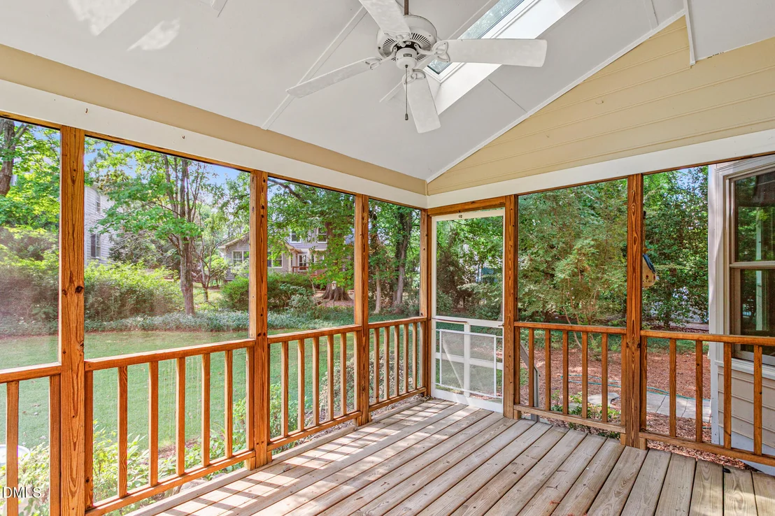 Photo of 207 Windhover Drive