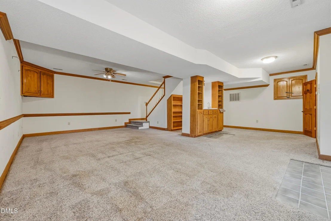 Photo of 225 Dalton Drive