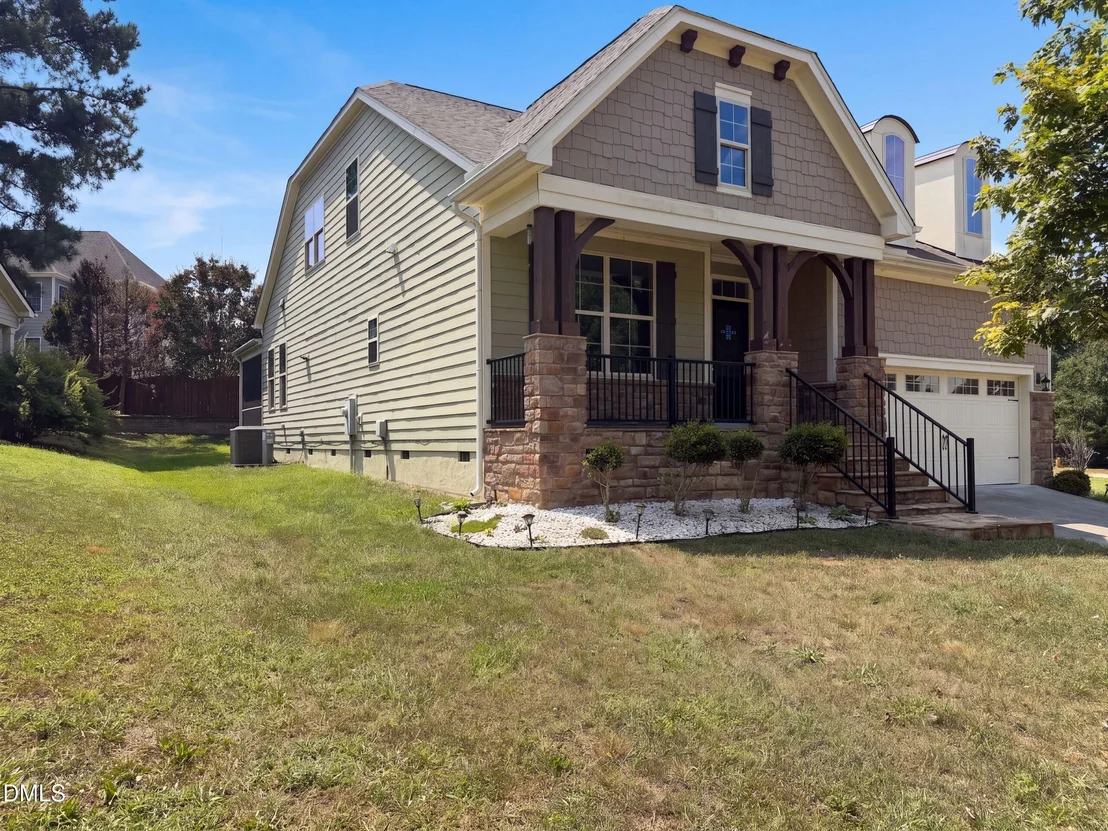 Photo of 1304 Litchborough Way