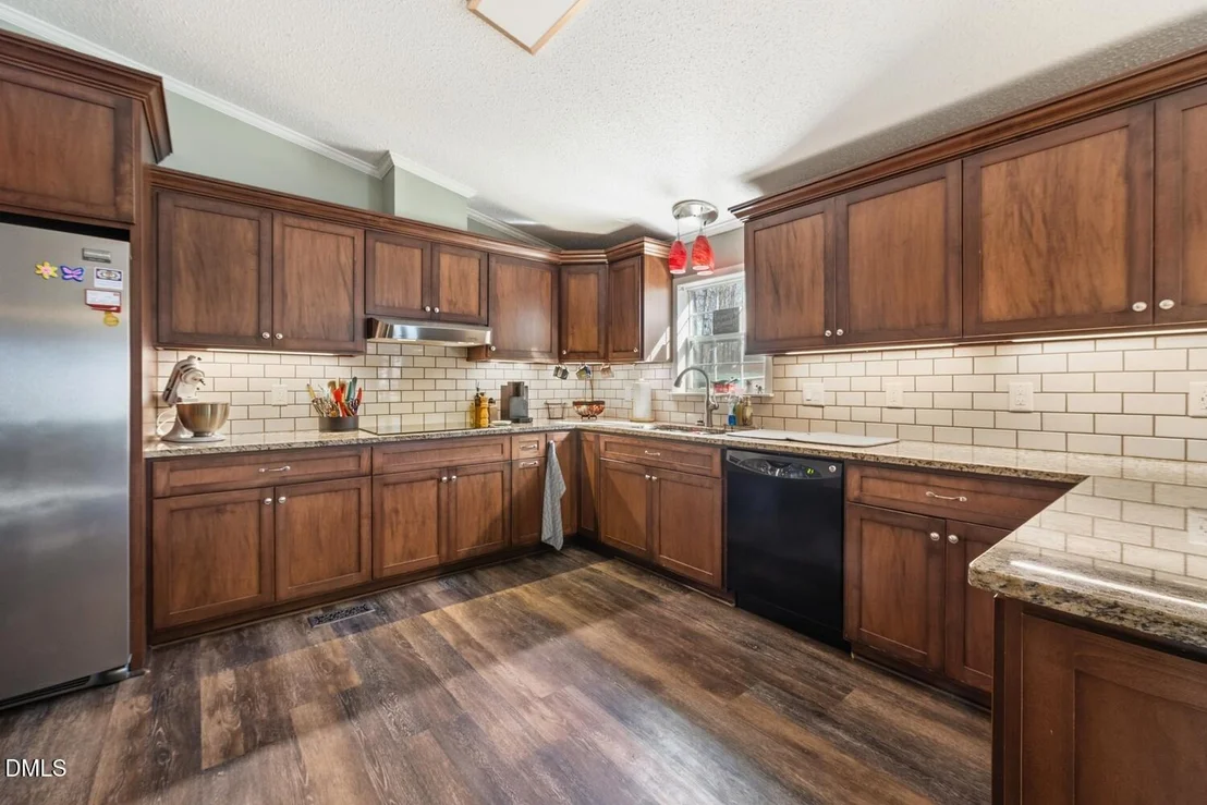 Photo of 3824 Poplar Drive
