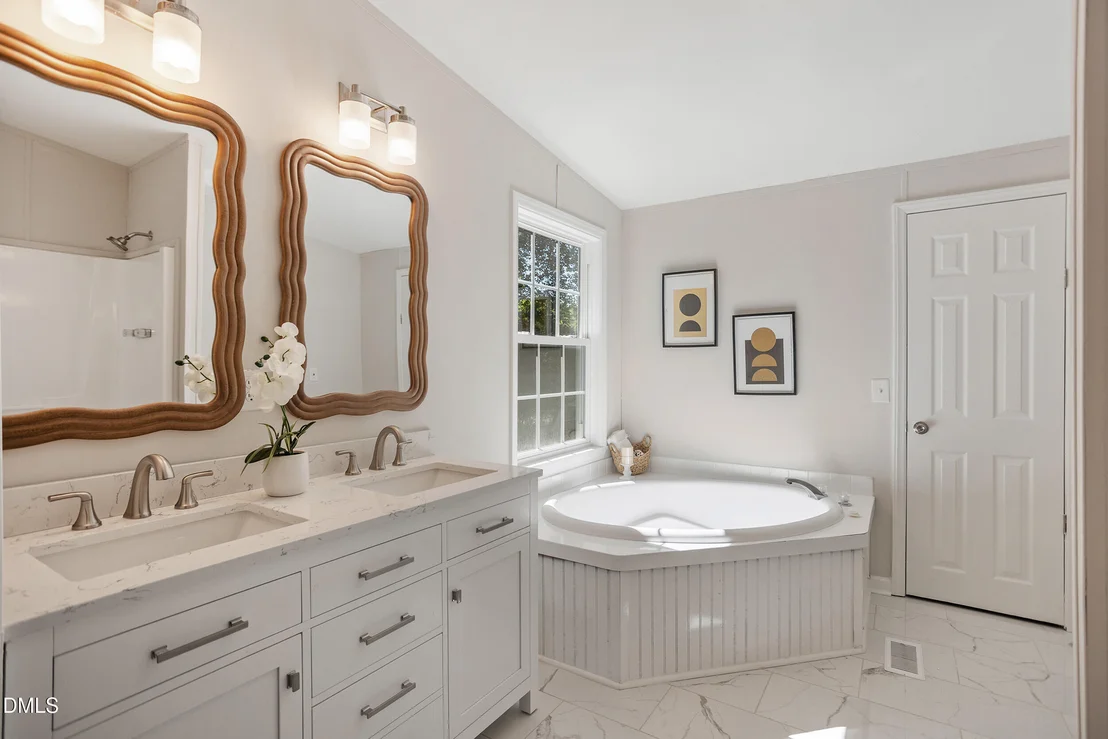 Photo of 830 Blue Pond Road