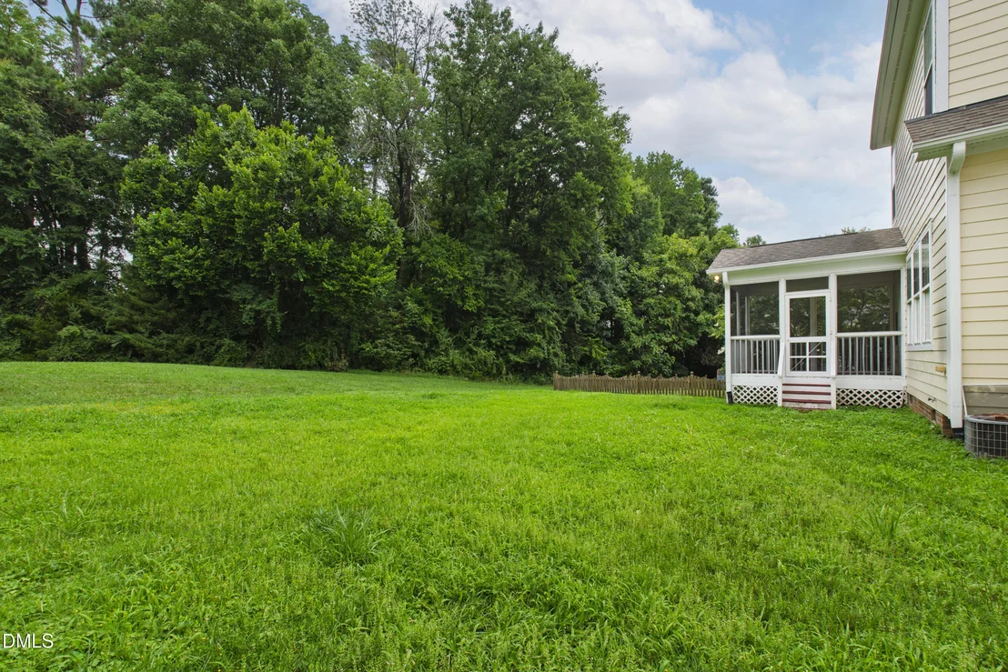 Photo of 118 N Fields Circle