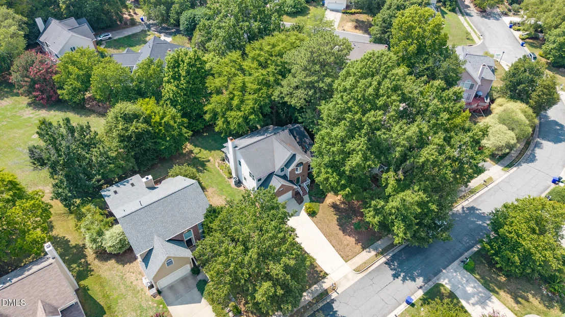 Photo of 207 Windhover Drive