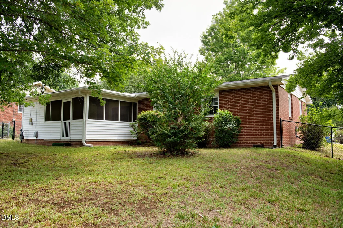 Photo of 731 Oakgrove Drive