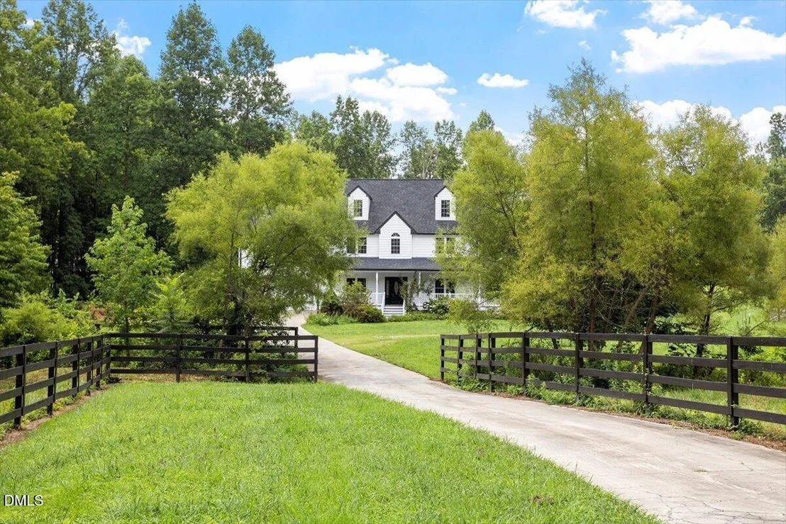 Photo of 2416 Halls Mill Road