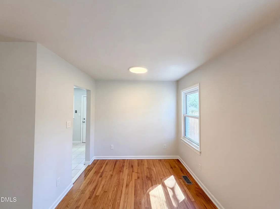Photo of 910 Devonport Drive