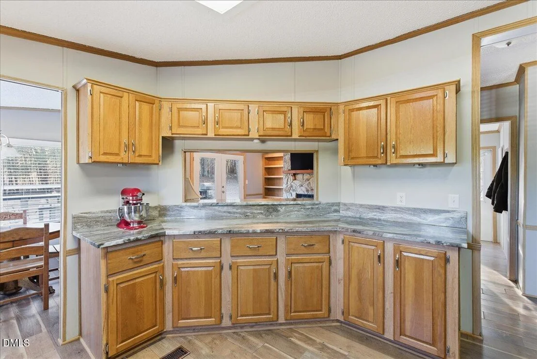 Photo of 1190 Little Mountain Road