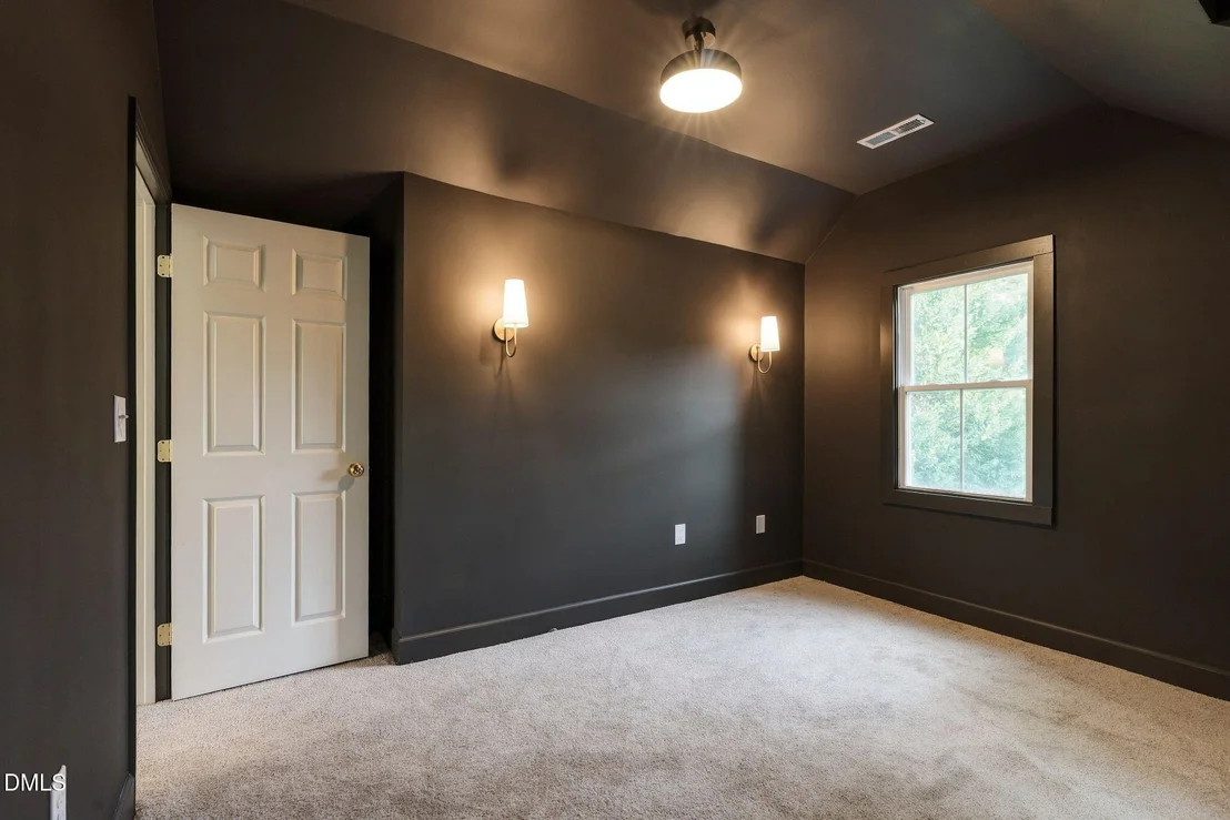 Photo of 1825 Thorpshire Drive