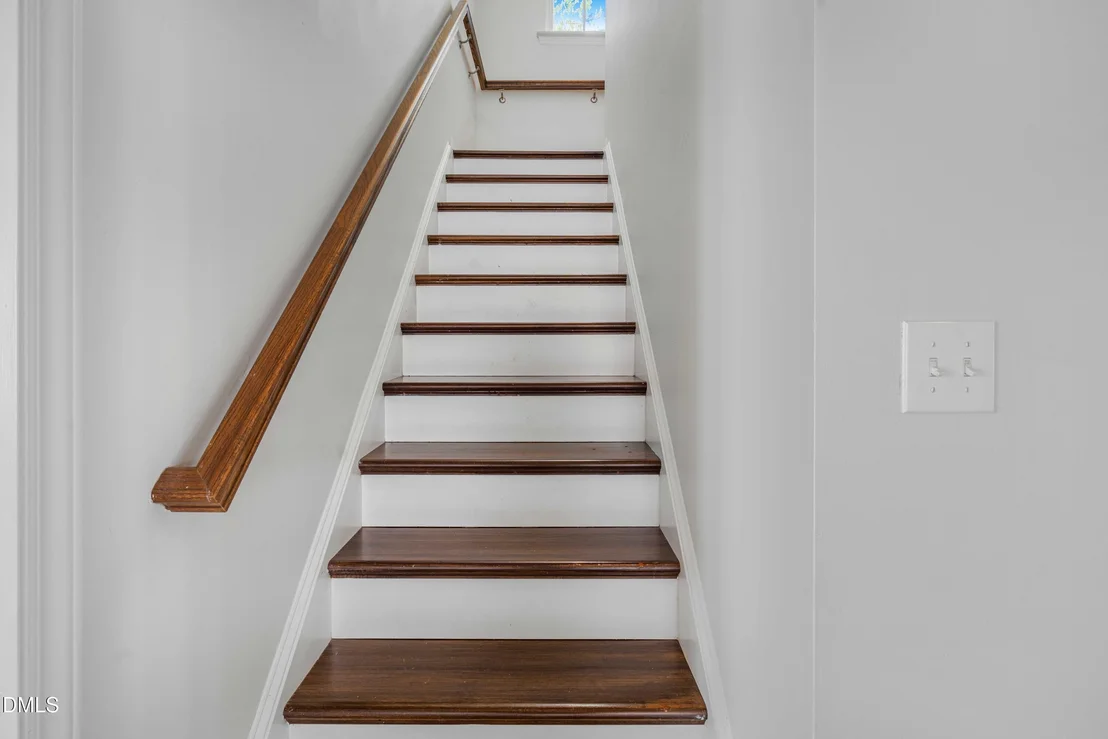 Photo of 1115 Golden Crest Drive