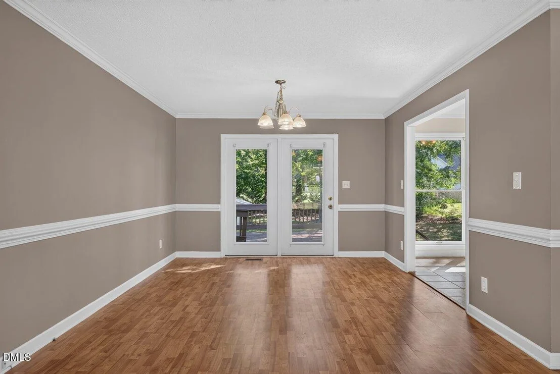 Photo of 102 Meadow Park