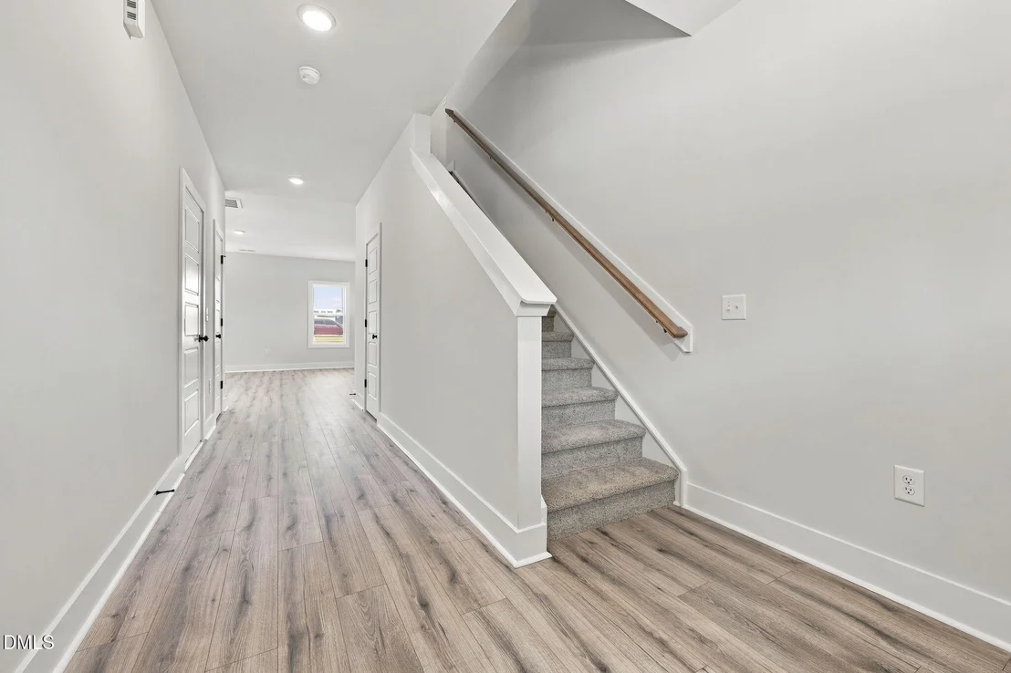 Photo of 127 Grinnell Loop