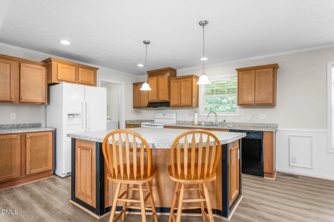 Photo of 1054 Sutton Road
