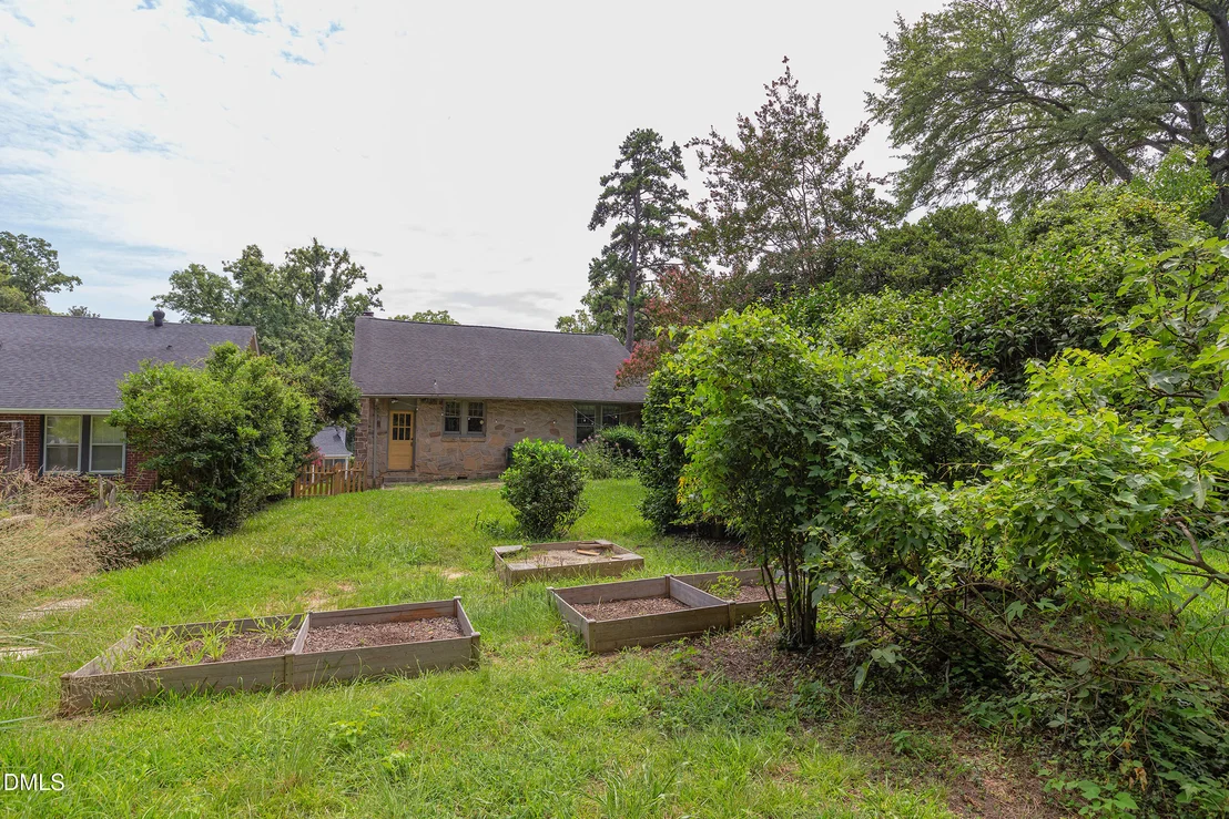 Photo of 1925 Alexander Road