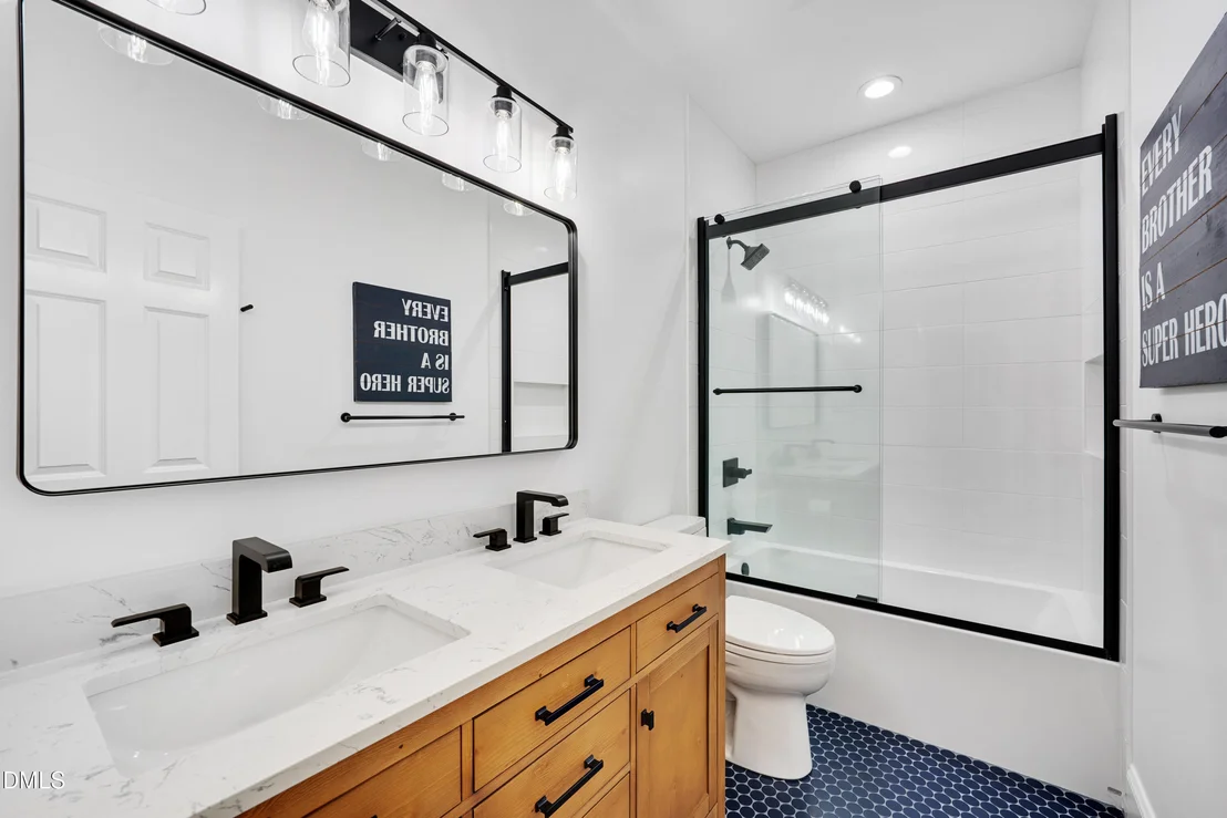 Photo of 208 Glenhaven Drive