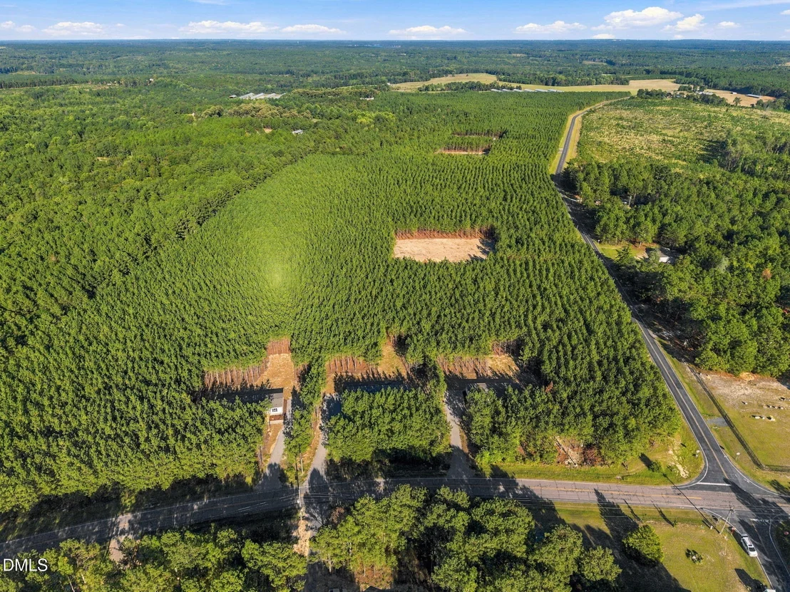 Photo of 875 Windblow Road