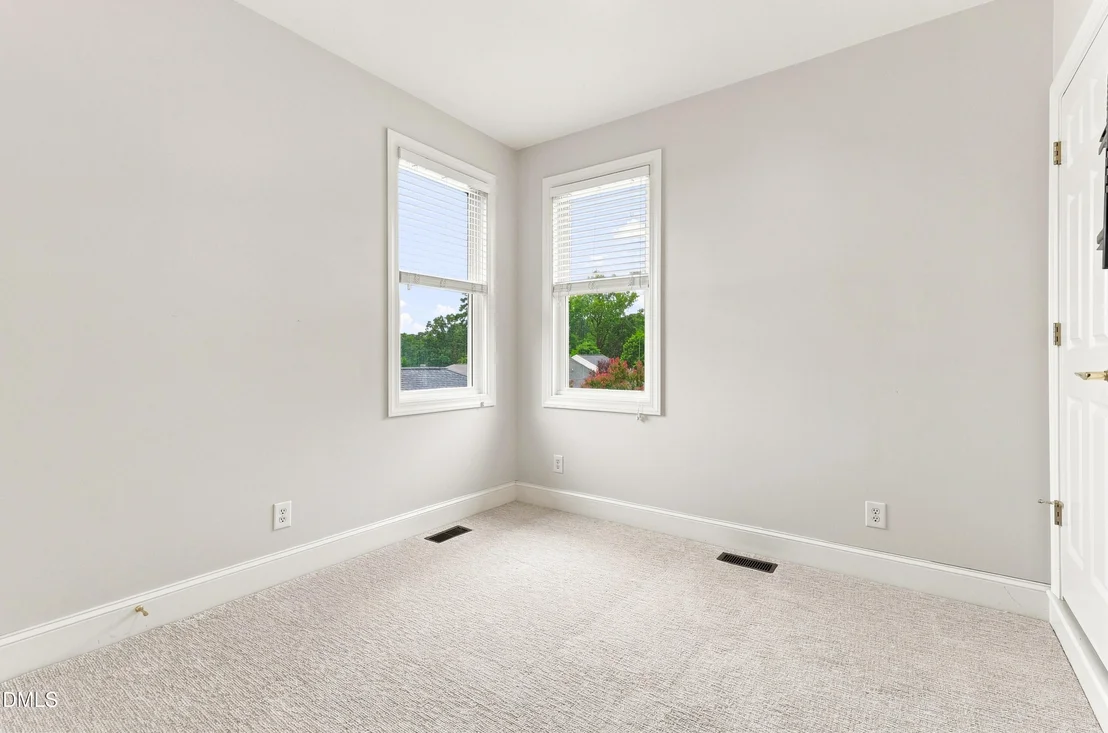 Photo of 4 Macon