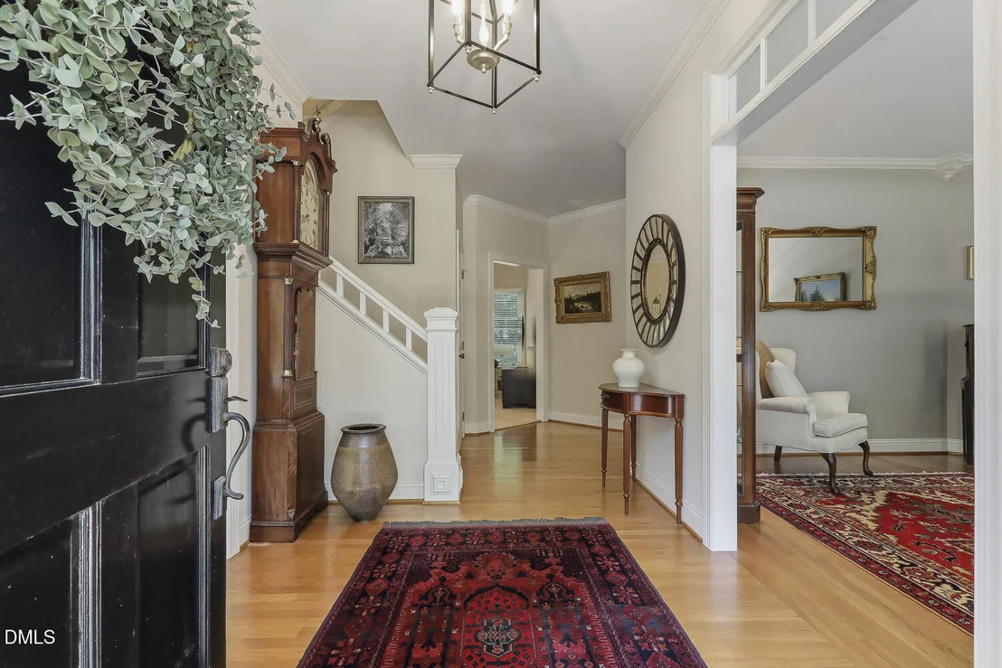 Photo of 429 Grosvenor Drive