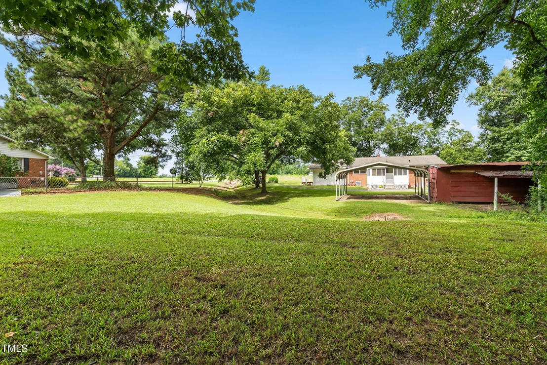Photo of 207 Wendell Road
