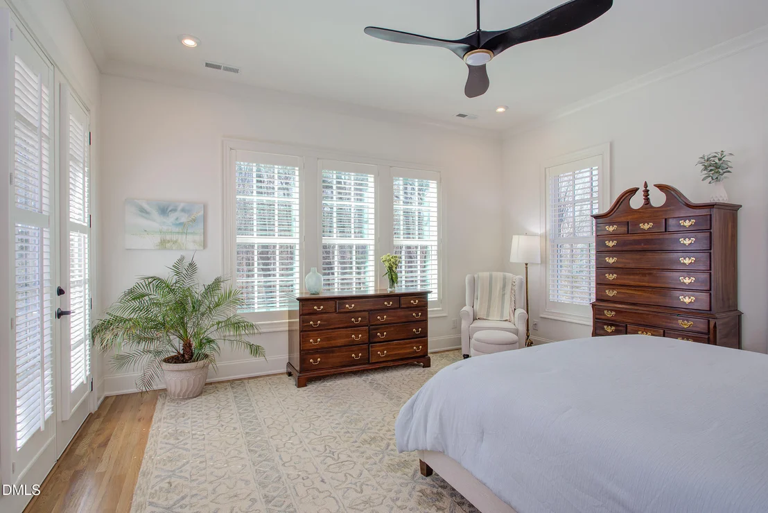 Photo of 1028 Whitehall Circle