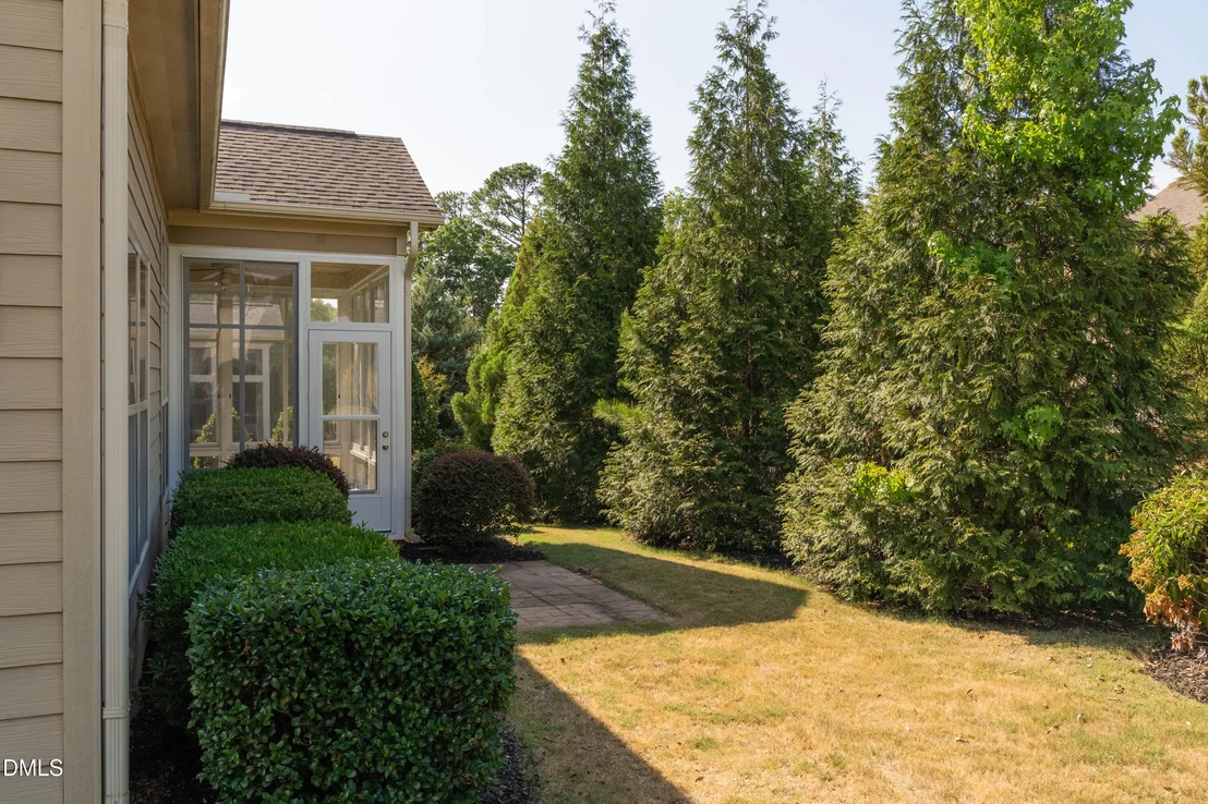 Photo of 820 Lemongrass Lane