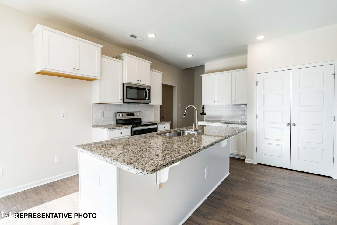 Photo of 732 Springtooth Drive