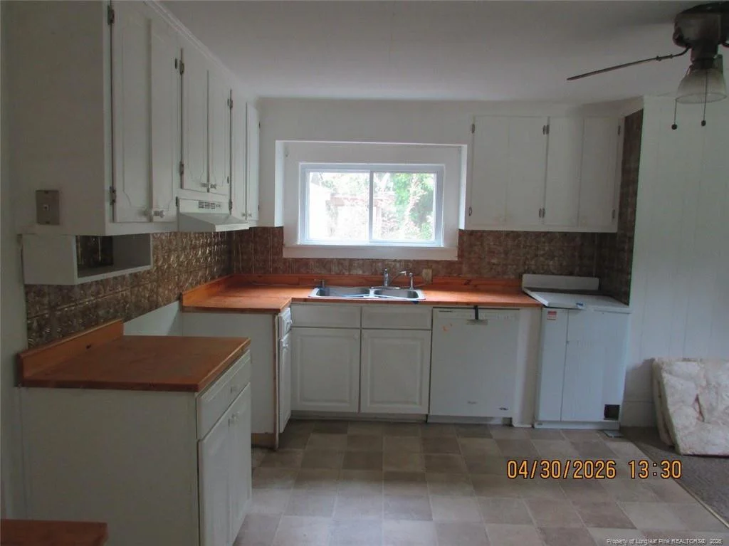 Photo of 215 E Maple Street