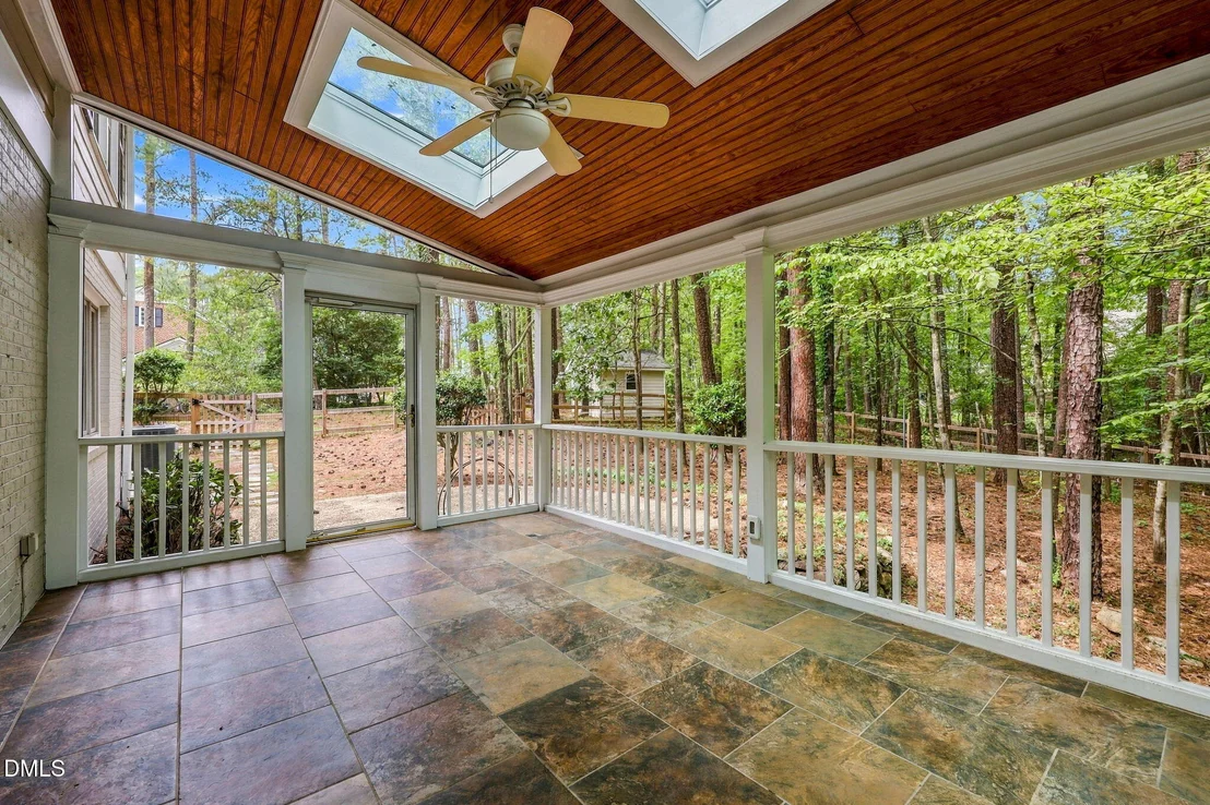 Photo of 3724 Darwin Road