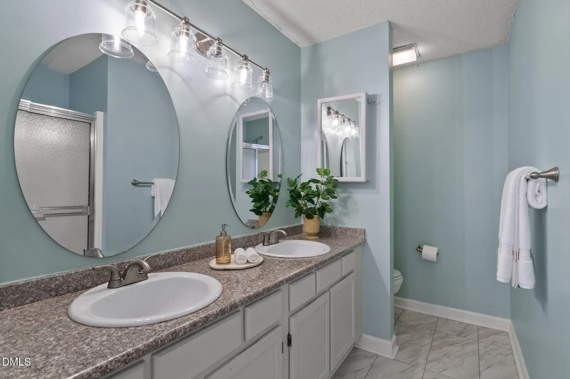 Photo of 5 Briarfield Court