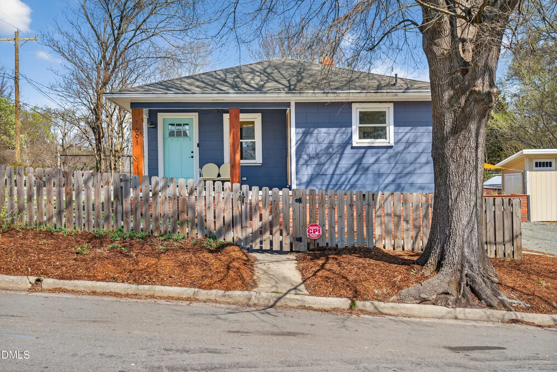 Photo of 1601 Lathrop Street