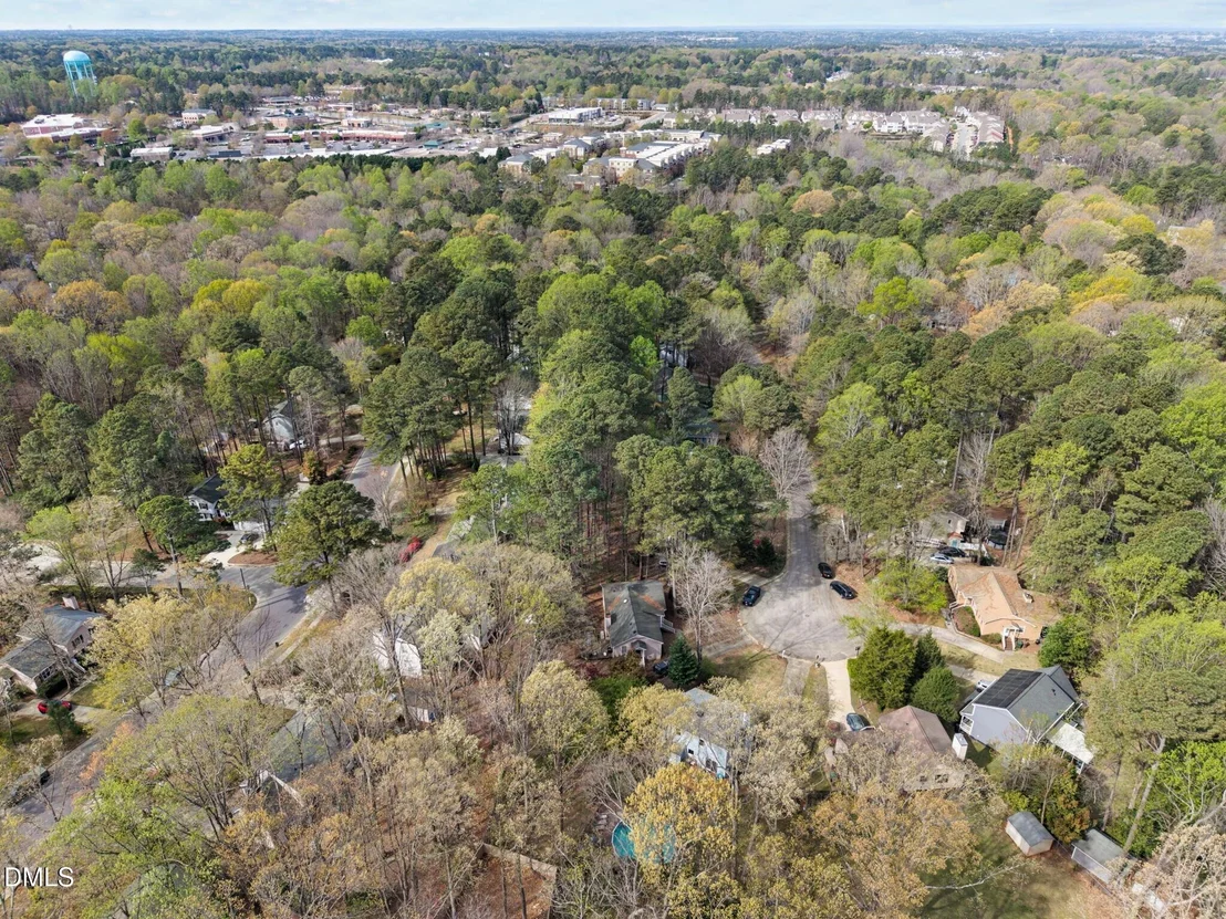 Photo of 212 Esquire Lane