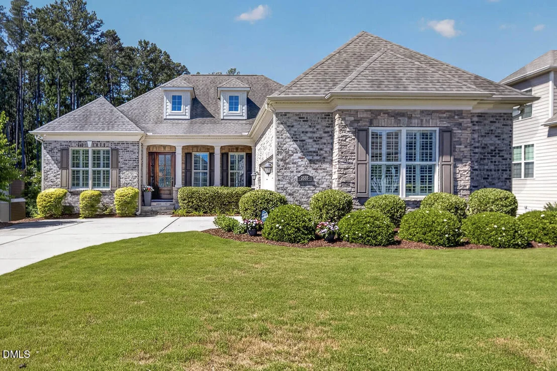 Photo of 2555 Beckwith Road