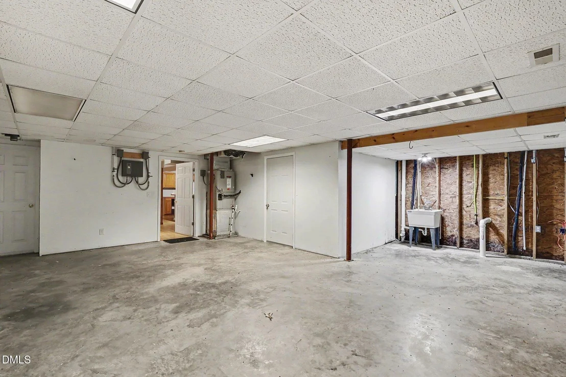 Photo of 4 Eight Js Lane