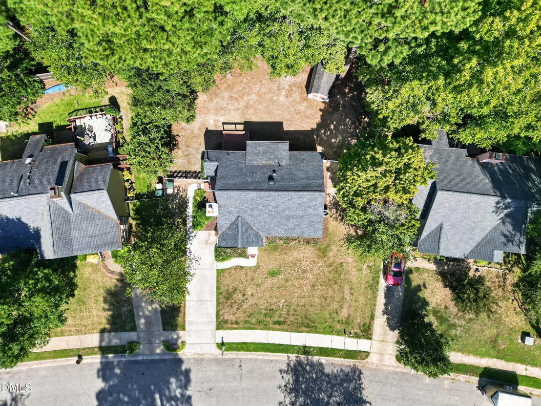Photo of 208 Crosspine Drive