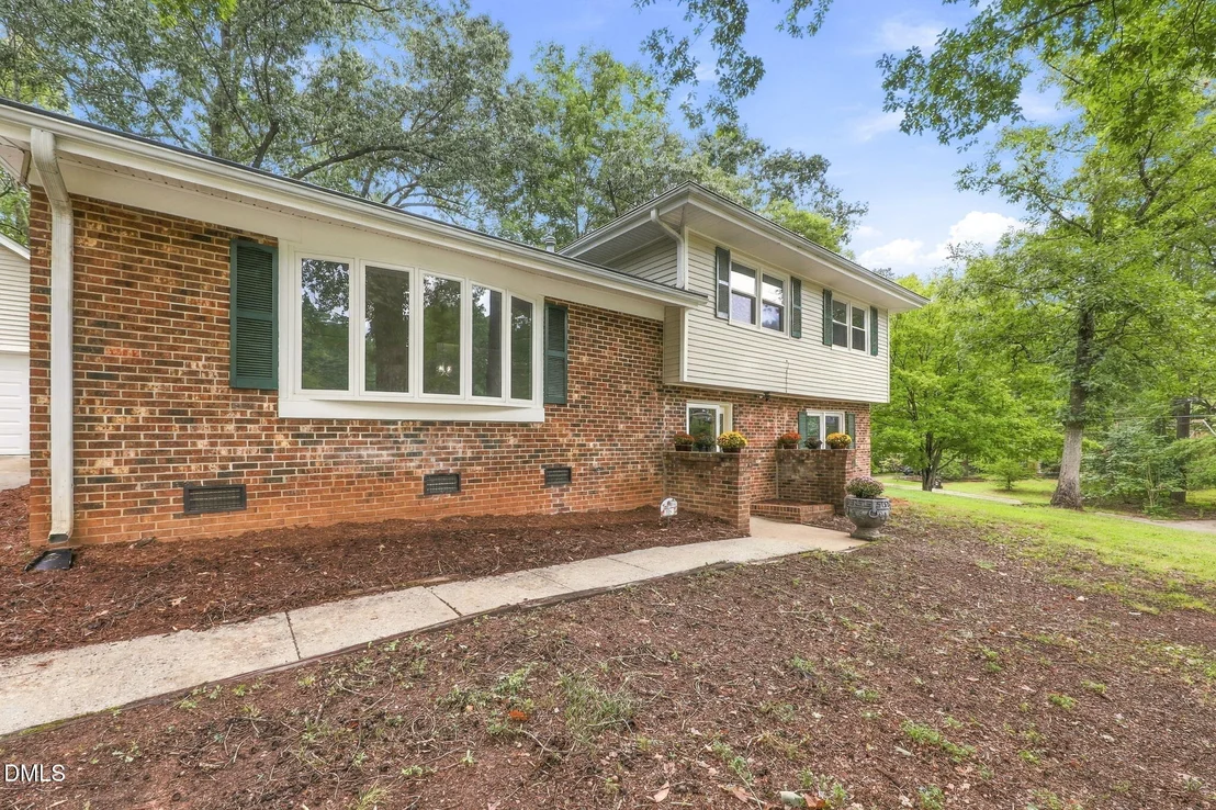 Photo of 118 Radcliff Circle