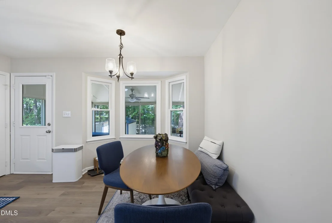 Photo of 3500 Castlegate Drive