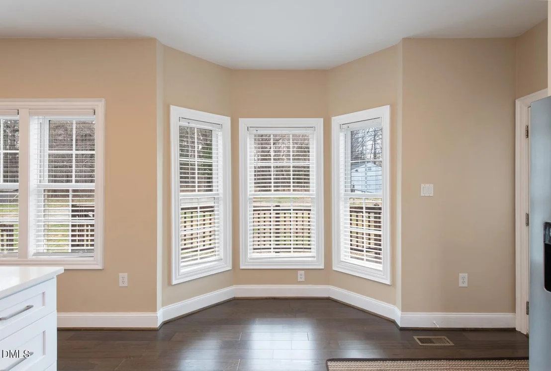 Photo of 4872 Thom Road