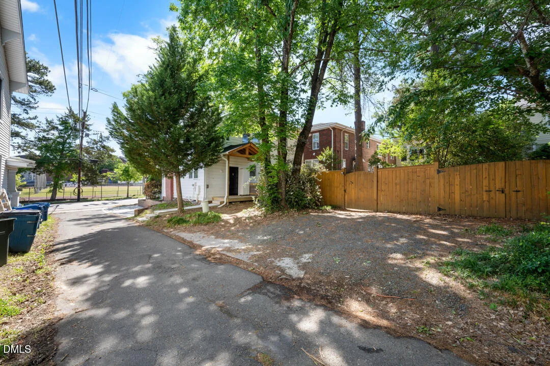 Photo of 405 N Gregson Street