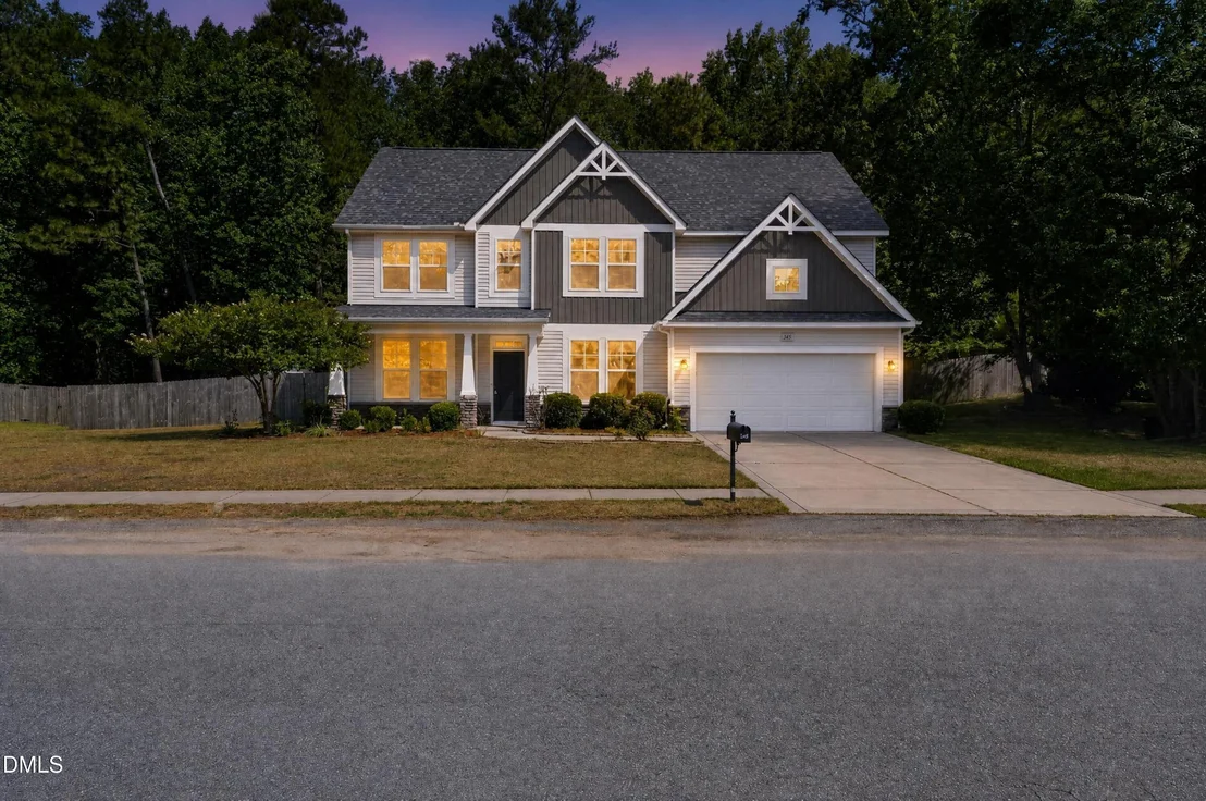 Photo of 345 Birch Avenue